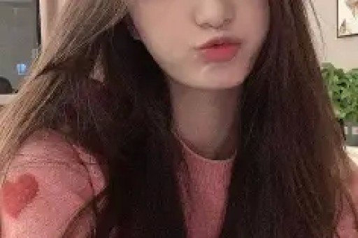 知名女网红翻车每天收入几万礼物却被曝光是AI生成的人物