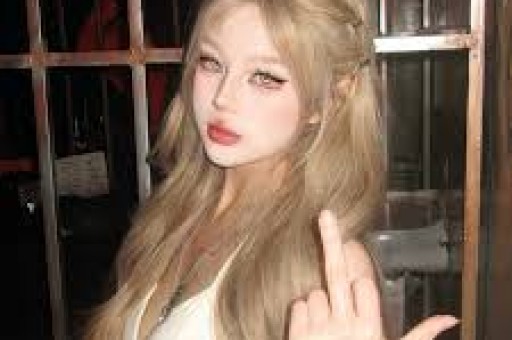 王思聪前女友被封杀！黑历史全被扒光堕胎霸凌、还同学裸照
