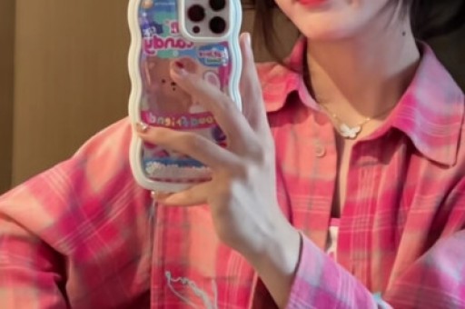 结婚几十年零绯闻看清何冰妻子是谁后才懂他为何不敢乱来